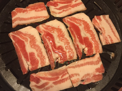 -韩宫宴炭火烤肉(中商世界里店)