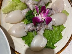 -墨居上隐·院子里火锅(峨眉店)