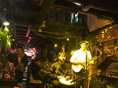 -在路上酒吧(大理古城店)