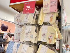 -优衣库(北京万柳华联购物中心店)