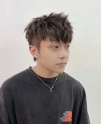 -川和潮人