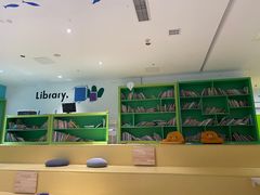 -爱睿思儿童早教亲子游泳(万象城店)