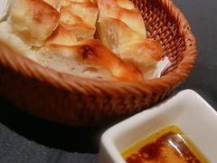 餐前面包-Efes Turkish & Mediterranean Cuisine 艾菲斯餐厅(陆家嘴店)