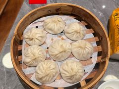 鲜肉小笼-莱莱小笼·乔艾