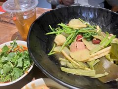 -万记麻辣烫国展总店