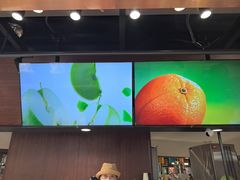 -每日新鲜水果吧(芮欧百货店)