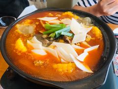 襄阳砂锅牛三鲜-莲餐厅·湖北菜·藕汤是头牌(愚园路店)