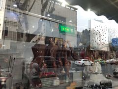 门面-何鸭子