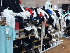 -优衣库(苏州吴江万象汇店)