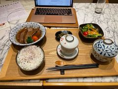-自由之丘
