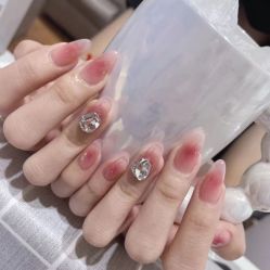 -赢韵美甲美睫瑞士净斑中心