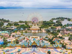 -七彩云南欢乐世界