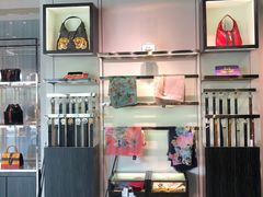 -Gucci(首创奥特莱斯店)