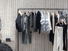 -MO&Co.(龙之梦购物公园店)