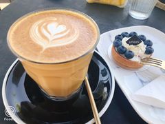 -UNI UNI(环亚凯瑟琳店)