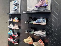 -NIKE品牌体验店(金源新燕莎店)