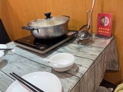 -丫丫汤膳打边炉(宏府408坊店)