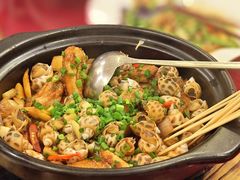 花螺焗鸡翅煲-东馆和天下特色餐饮(工农店)
