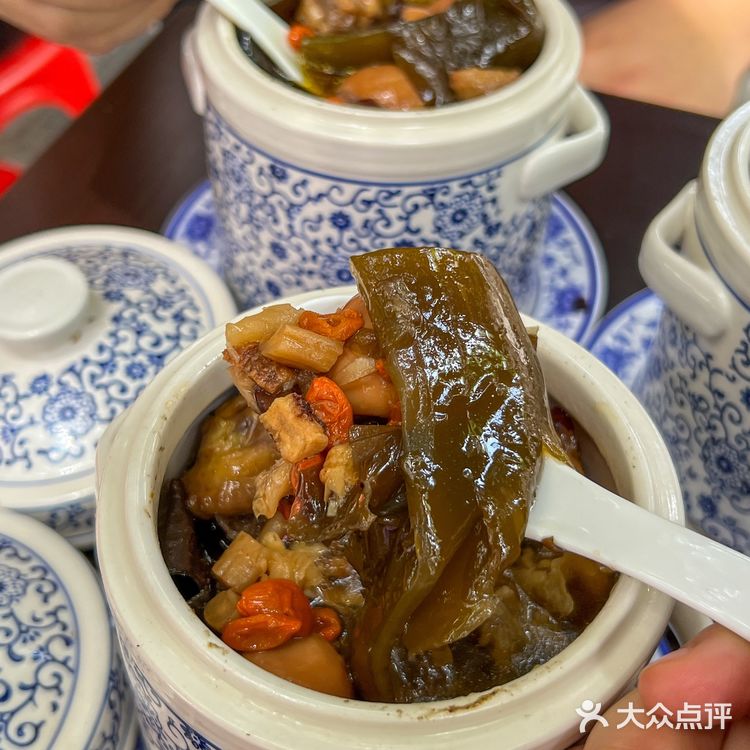 专门开车来玉林路吃的包子。。。值得我N刷!!