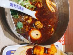-魔都三兄弟酸辣粉·蘸卤炸串(虹桥万科店)