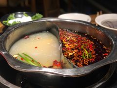 五谷龙骨鸳鸯锅-纸盐河码头火锅(十八梯店)
