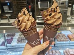 经典巧克力软冰激-GODIVA(国际金融中心店)