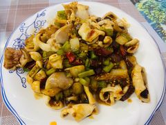 香辣鱿鱼-公寓家常菜馆(海军博物馆店)