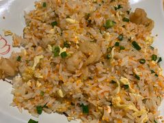 鱼籽虾仁蛋炒饭-恋萍小吃(时代店)