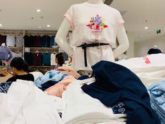 -优衣库(石家庄裕华万达广场店)