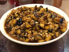 -巷子深菜馆·津门肘子(滨海店)