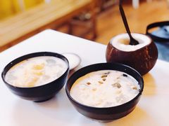 -志龙皇冠吃货椰子铺