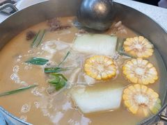 -肥仔文澳门猪骨煲(南京西路店)