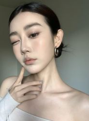 -爱的化妆工作室(雅地天际店)