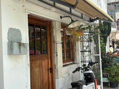 -溪岸路花鸟市场