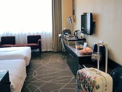 -昆明朗威酒店(昆明站火车站双桥夜市风情街店)