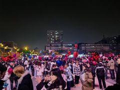 -万达广场(龙湖店)