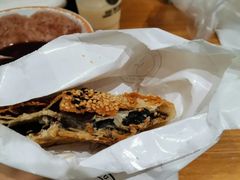 黑洋酥馅饼-小桃园·豆浆油条(复兴中路店)