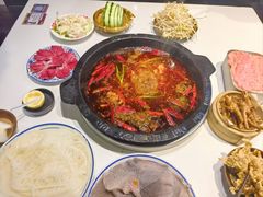 -卤校长老火锅(杨家坪直营店)