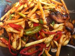 干锅腊肉花生苗-春暖花开(西溪店)