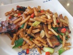 -橘子洲头湘菜馆