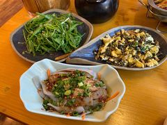 -民食香·腊排骨野生菌美食(木府店)