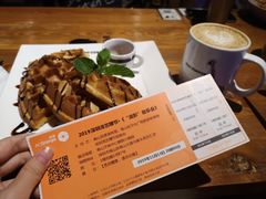 -Who乎coffee&bar