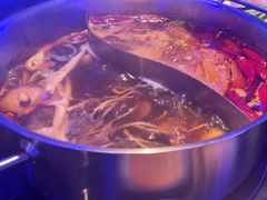 -唯爱KTV聚会餐厅(仙林东城汇店)