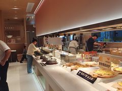 -牛排叔叔自助餐厅(太原龙湖万达店)