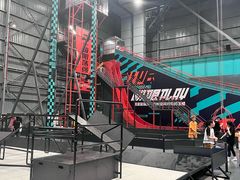 -极限PLAY运动娱乐新世界·团建派对潮玩休闲馆·室内蹦极高空游乐园