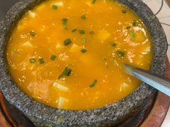 石锅蟹黄豆腐-东苑匠厨
