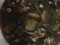 -超越炭火牛蛙火锅鸡(河东店)