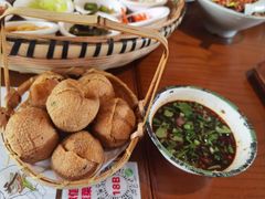 -包整·丝娃娃(一览甲秀楼风景店)