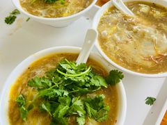 -罗卜李包子羊肉汤