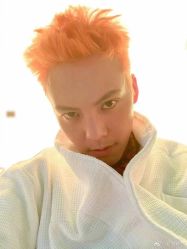 -变画·发型STUDIO